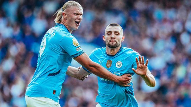 作形成鲜明 作形成鲜明